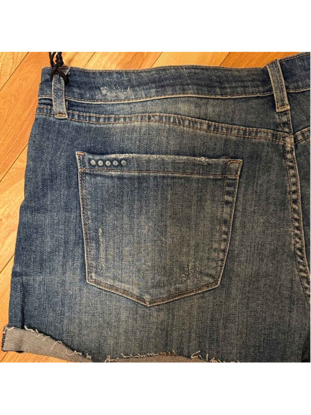 NWT Blank NYC Indigo Distressed Jean Shorts - Picture 8 of 10